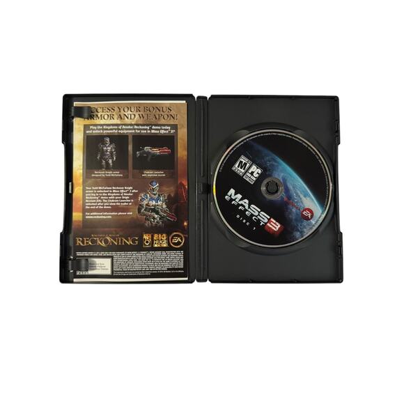EA Games Mass Effect 3 DVD-Rom for PC Mature 17+ - Picture 2 of 4